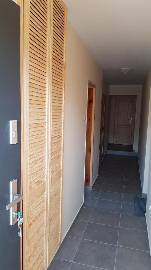 "U Izy" Pokoje Goscinne I Przyczepy Campingowe Mielno  Extérieur photo