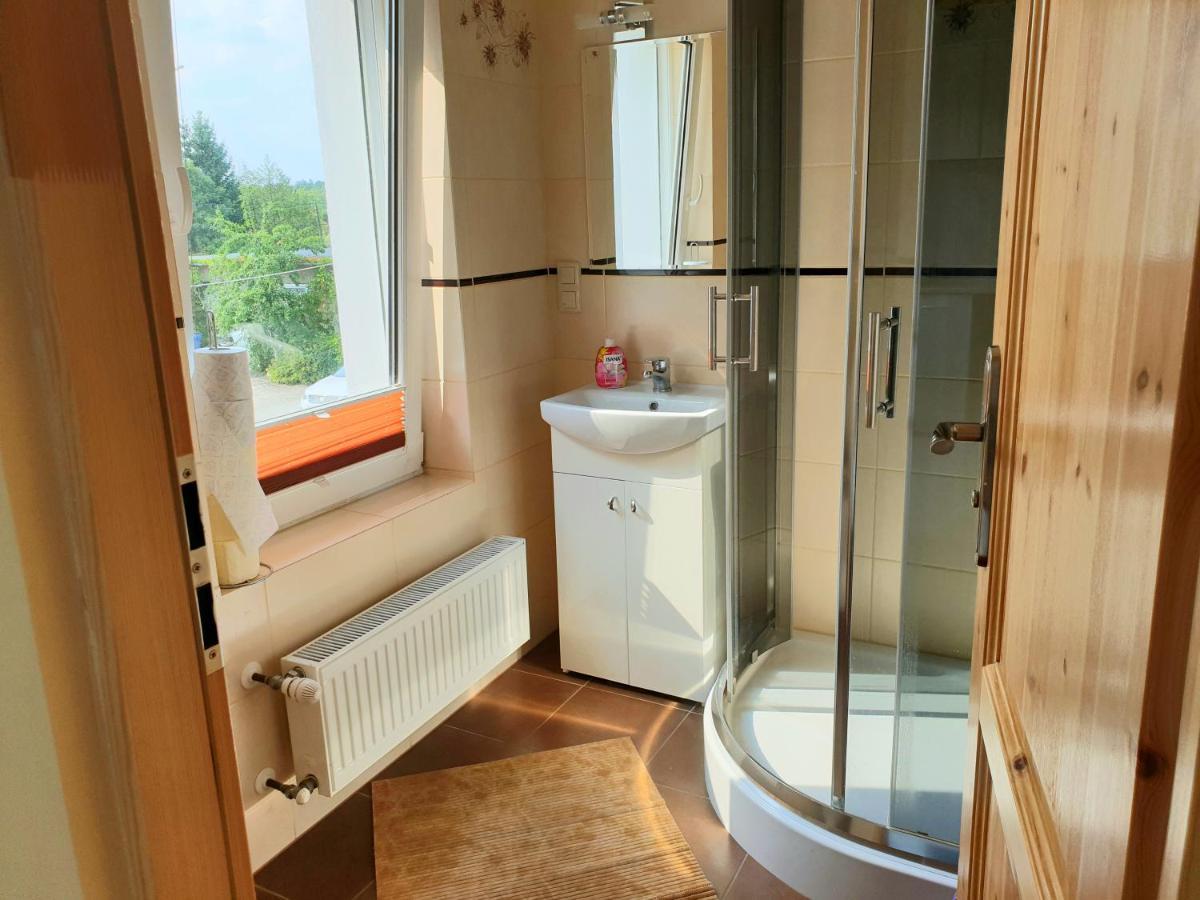 "U Izy" Pokoje Goscinne I Przyczepy Campingowe Mielno  Extérieur photo